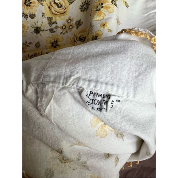 Vintage Floral Pillowcase Set of 2 - Picture 4 of 5
